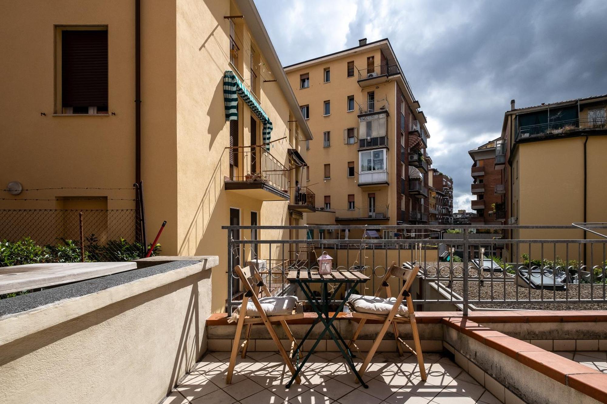 Studio Calari With Terrace By Wonderful Italy Bologna Buitenkant foto